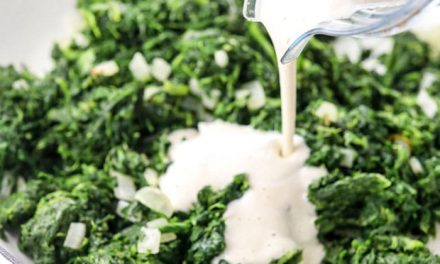 Spinach Sauce with Milk