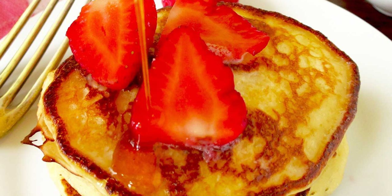 Strawberry Pancakes with Cinnamon