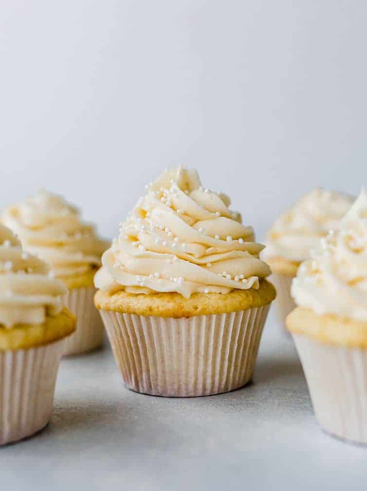 Vanilla Cupcakes with Cream Frosting | Dessert | Keto Recipes