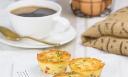 BACON, GRUYÈRE & RED PEPPER EGG MUFFINS