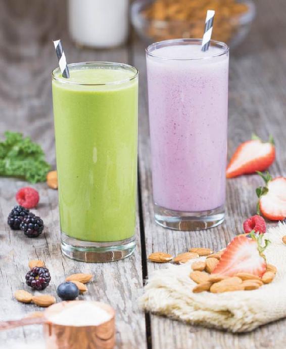 HIGH-PROTEIN BREAKFAST SMOOTHIES