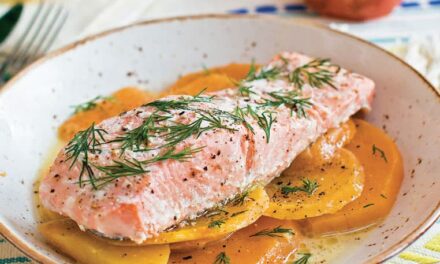 Poached Salmon With Lemon & Dill