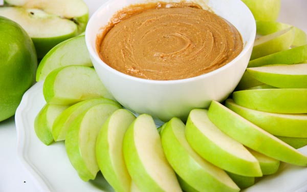 Apples and Peanut Butter Dip