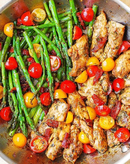 One Pan Pesto Chicken and Veggie