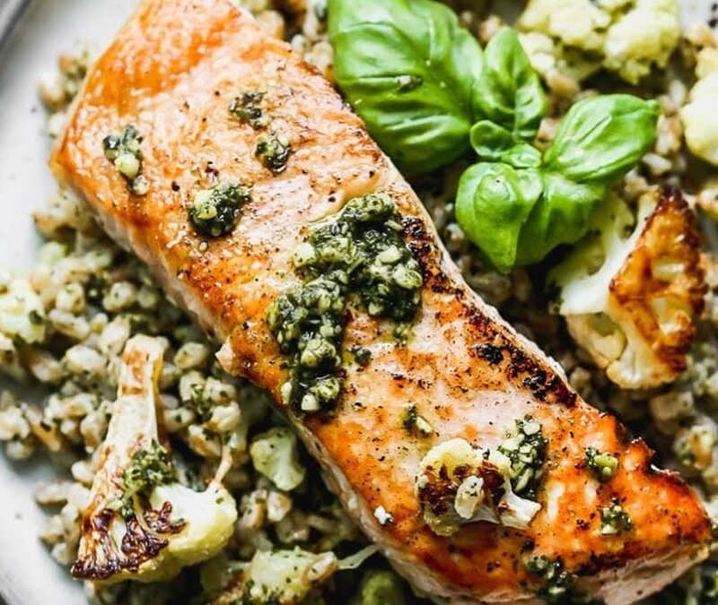 Skin Salmon with Pesto Cauliflower Rice